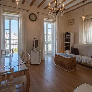 Sherezade Y La Ciudad De Apartamento